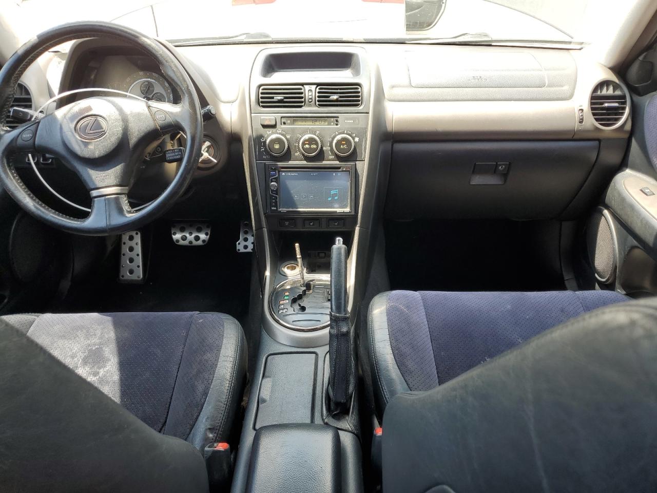 2001 Lexus Is 300 VIN: JTHBD182310002799 Lot: 61340815