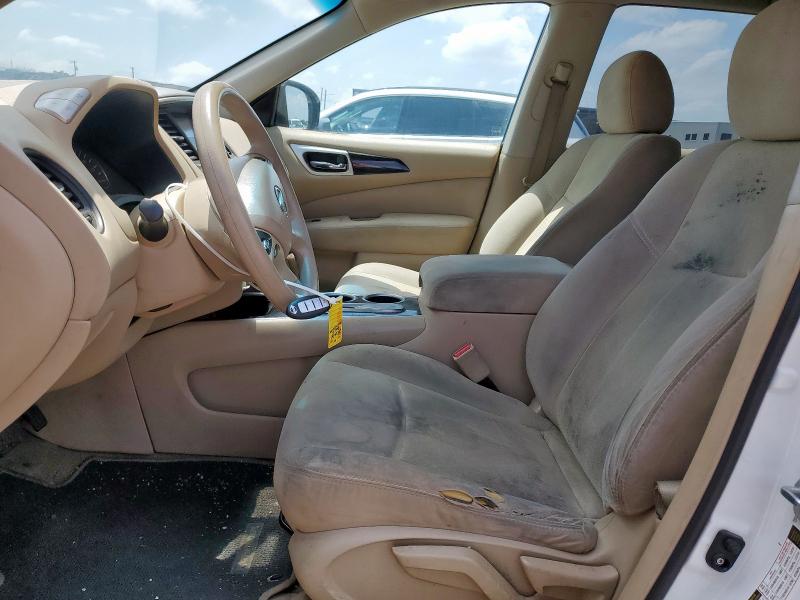 Паркетники NISSAN PATHFINDER 2015 Білий