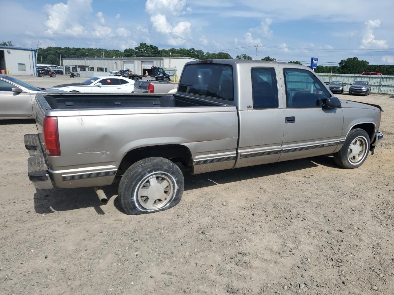 GMC SIERRA 1998 VIN 1GTEC19R3WE549093 photo 3