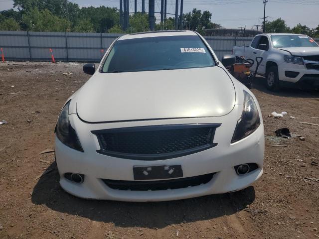 Седаны INFINITI G37 2013 Белы