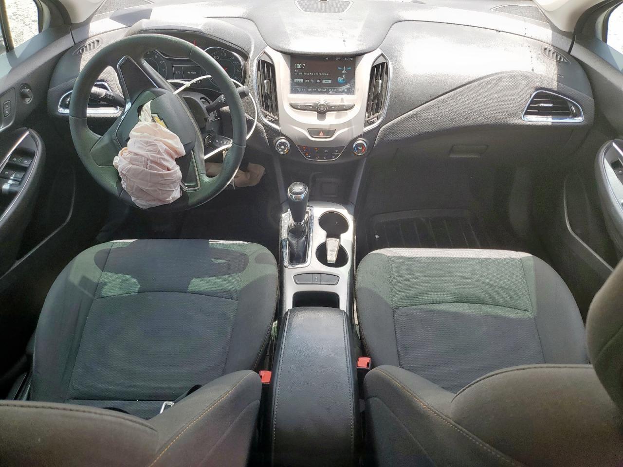 CHEVROLET CRUZE 2018 VIN 1G1BC5SM4J7186091 фото 8