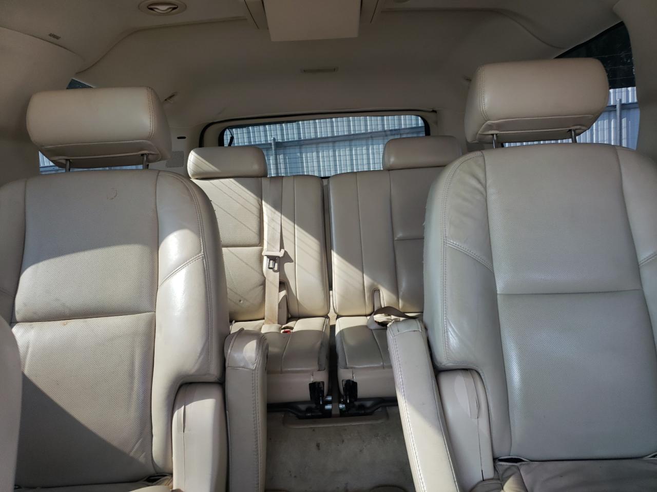 2008 Cadillac Escalade Esv VIN: 1GYFK66868R239283 Lot: 62751025