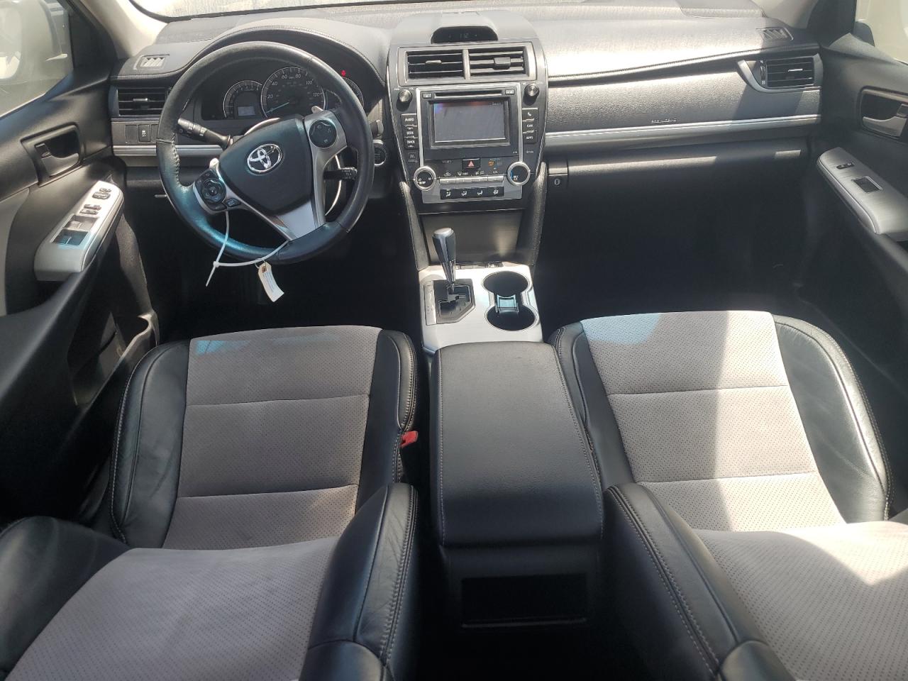 2012 Toyota Camry - Image 8