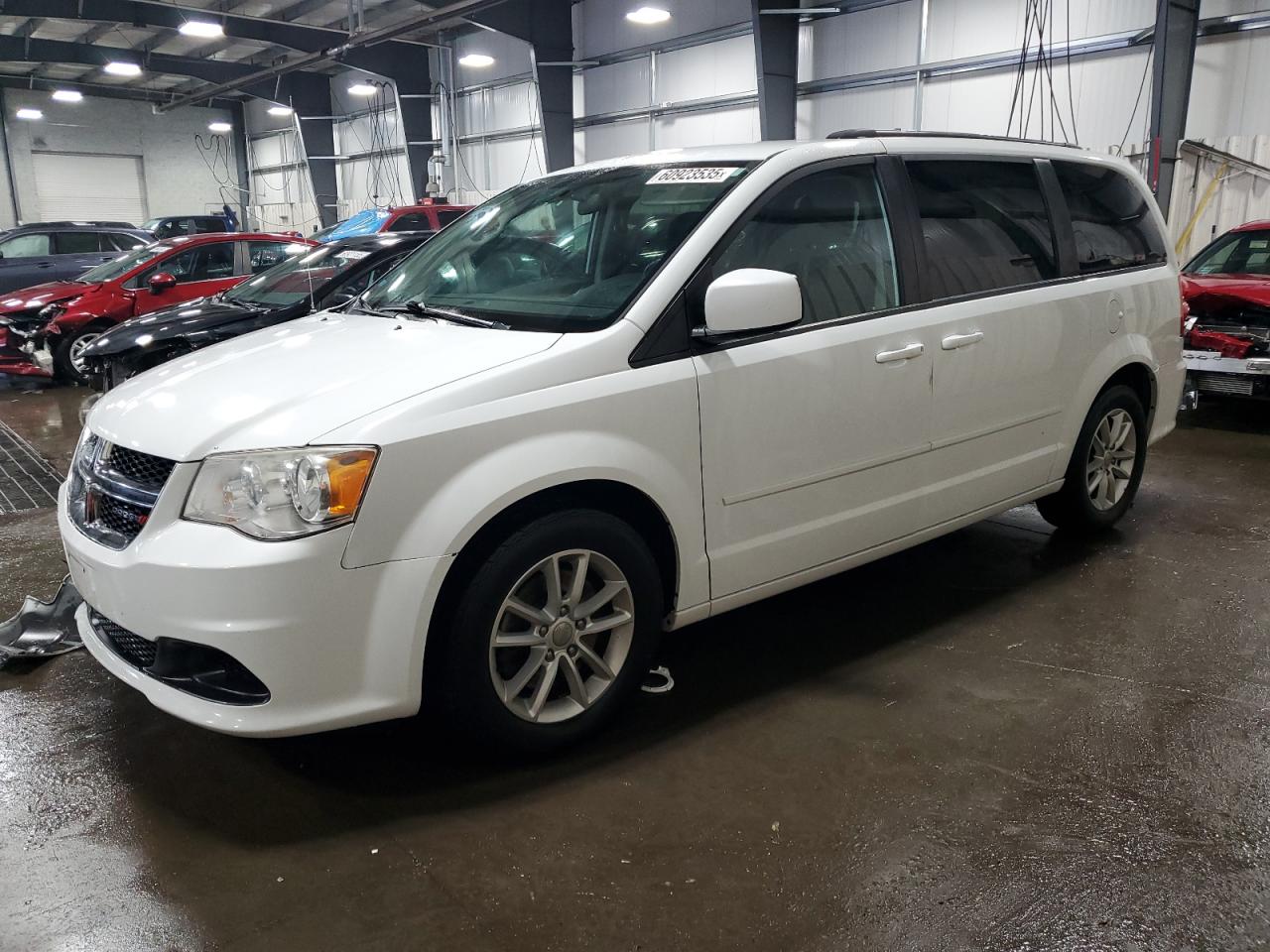 2014 Dodge Grand Caravan Sxt продається в Ham Lake, MN - Front End