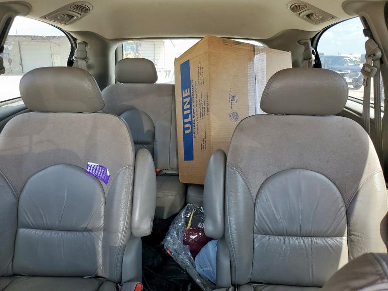 2003 CHRYSLER TOWN & COUNTRY LIMITED  