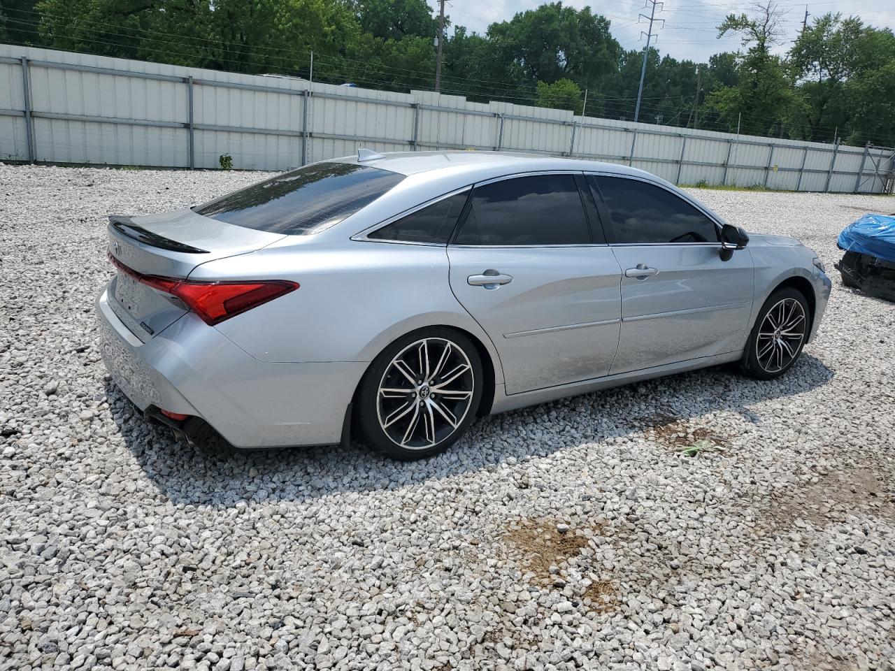 TOYOTA AVALON 2019 VIN 4T1BZ1FB4KU008669 фото 3