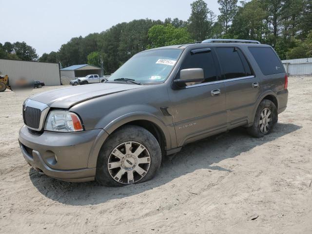 2004 Lincoln Navigator 