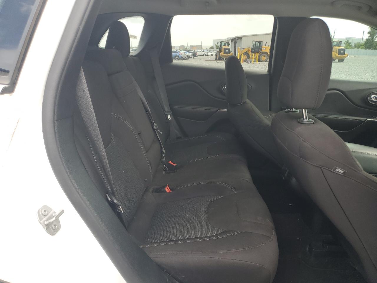 2019 Jeep Cherokee Latitude VIN: 1C4PJLCX8KD312679 Lot: 62453915