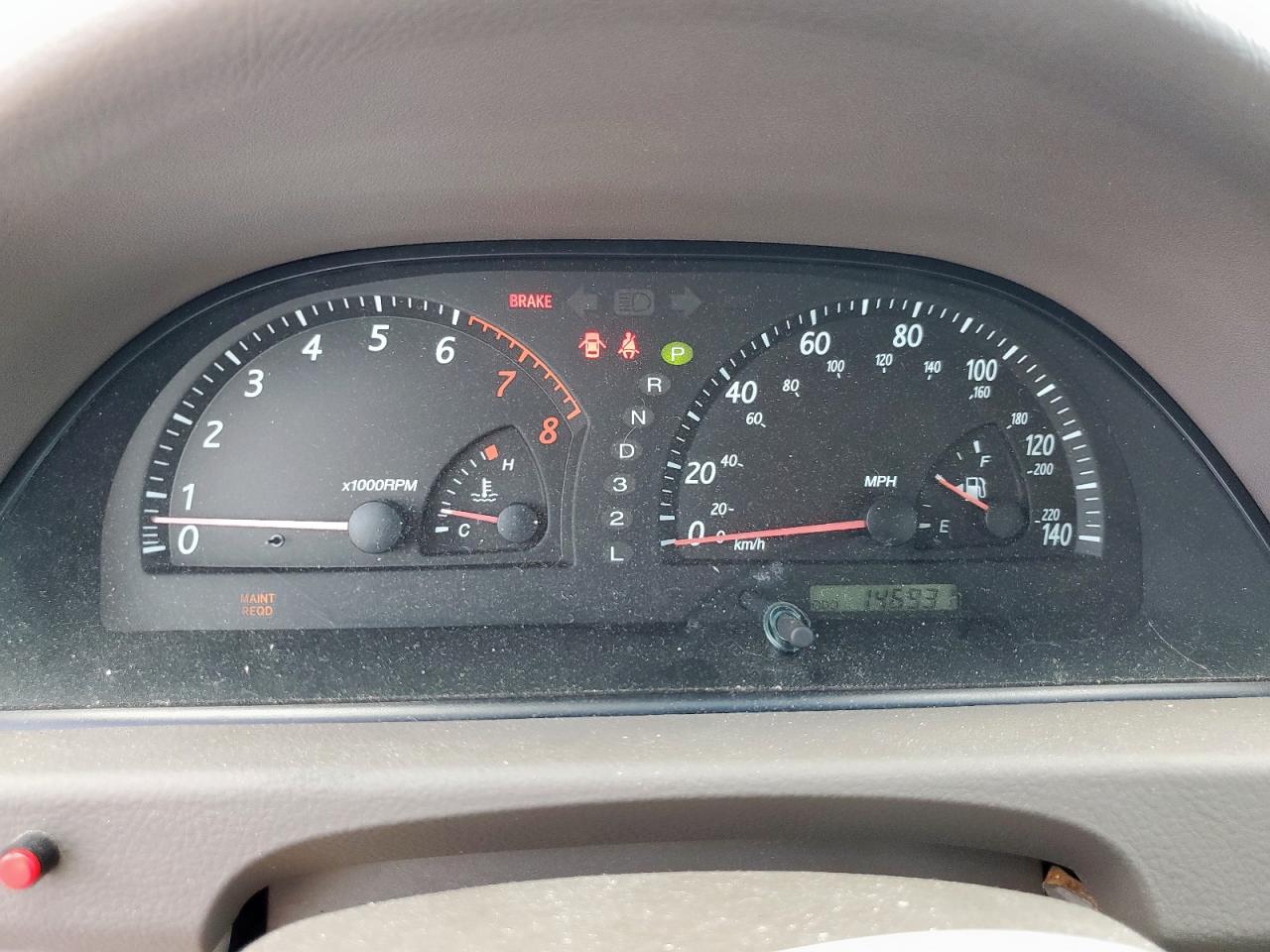 2004 Toyota Camry Le VIN: 4T1BF32K94U075779 Lot: 62923355