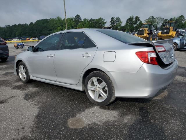  TOYOTA CAMRY 2012 Srebrny