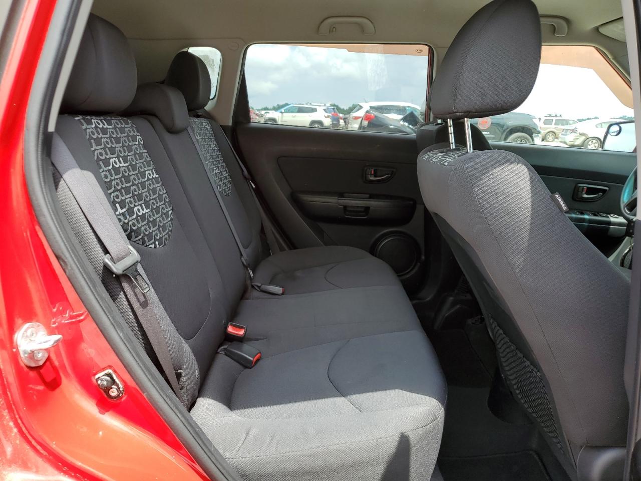 2011 Kia Soul + VIN: KNDJT2A22B7338548 Lot: 60980765