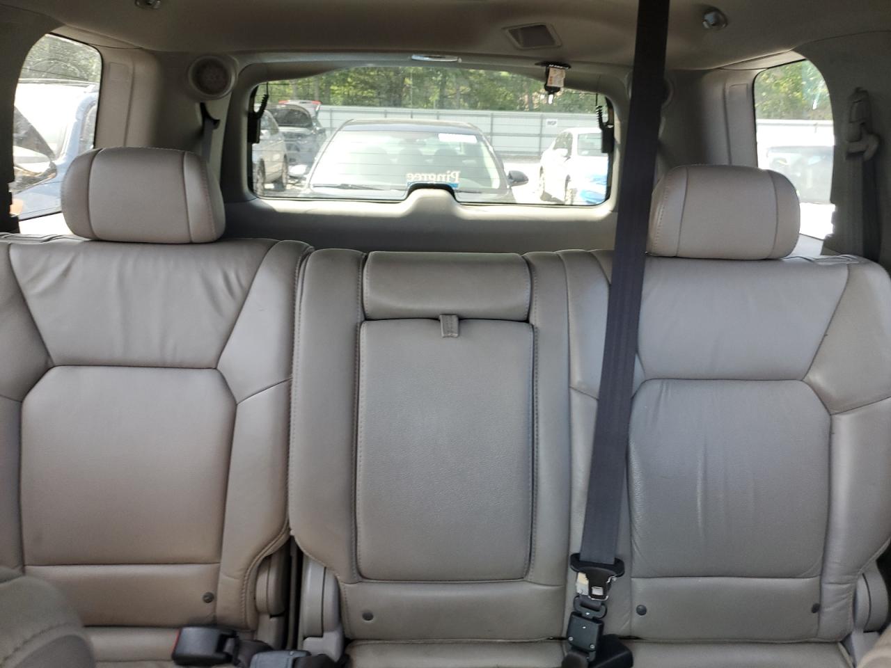 2011 Honda Pilot Exln VIN: 5FNYF4H72BB052065 Lot: 62732195