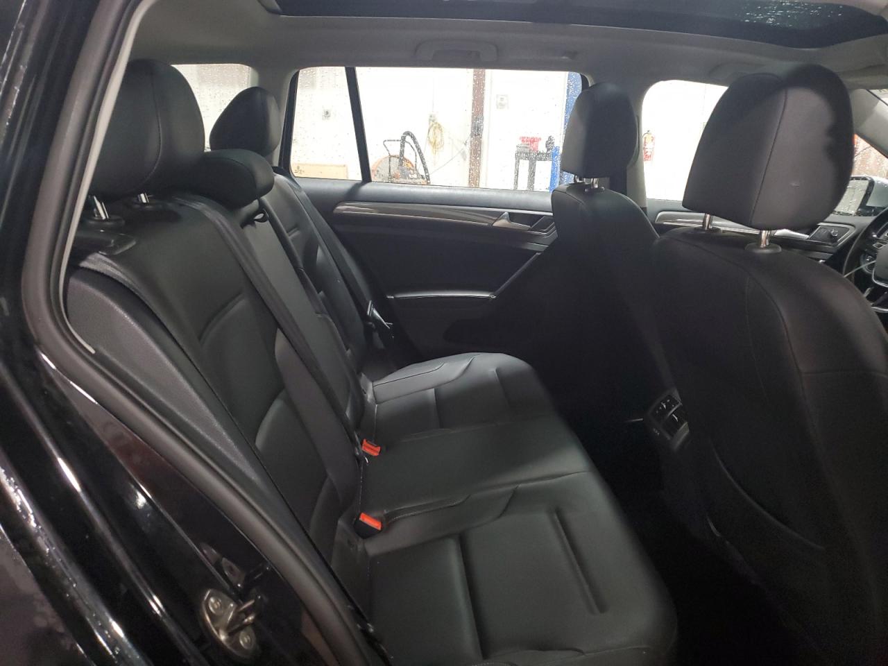 2017 Volkswagen Golf Alltrack S VIN: 3VWM17AUXHM520477 Lot: 63228085