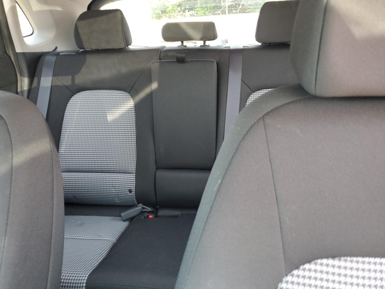 2021 Hyundai Kona Sel Plus VIN: KM8K6CAA4MU678597 Lot: 60598415