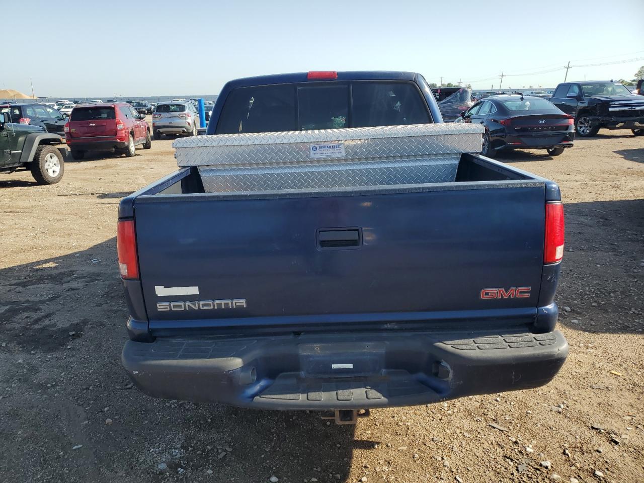 2002 GMC Sonoma VIN: 1GTDT13W22K236171 Lot: 61249185