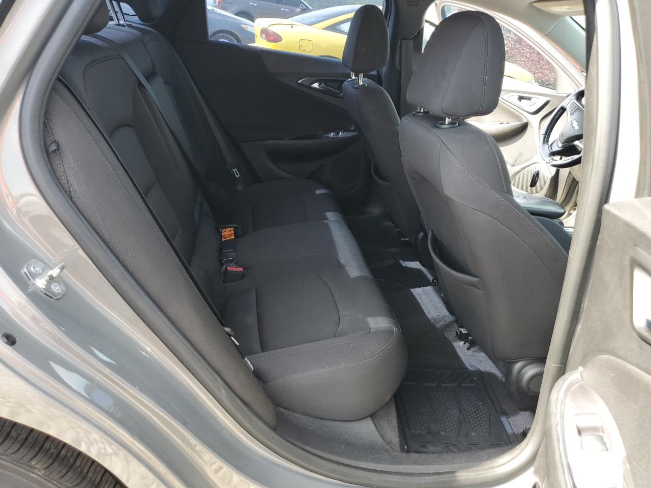 CHEVROLET MALIBU 2018 VIN 1G1ZD5STXJF234881 фото 10