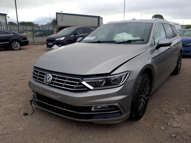 VOLKSWAGEN PASSAT R L 2015