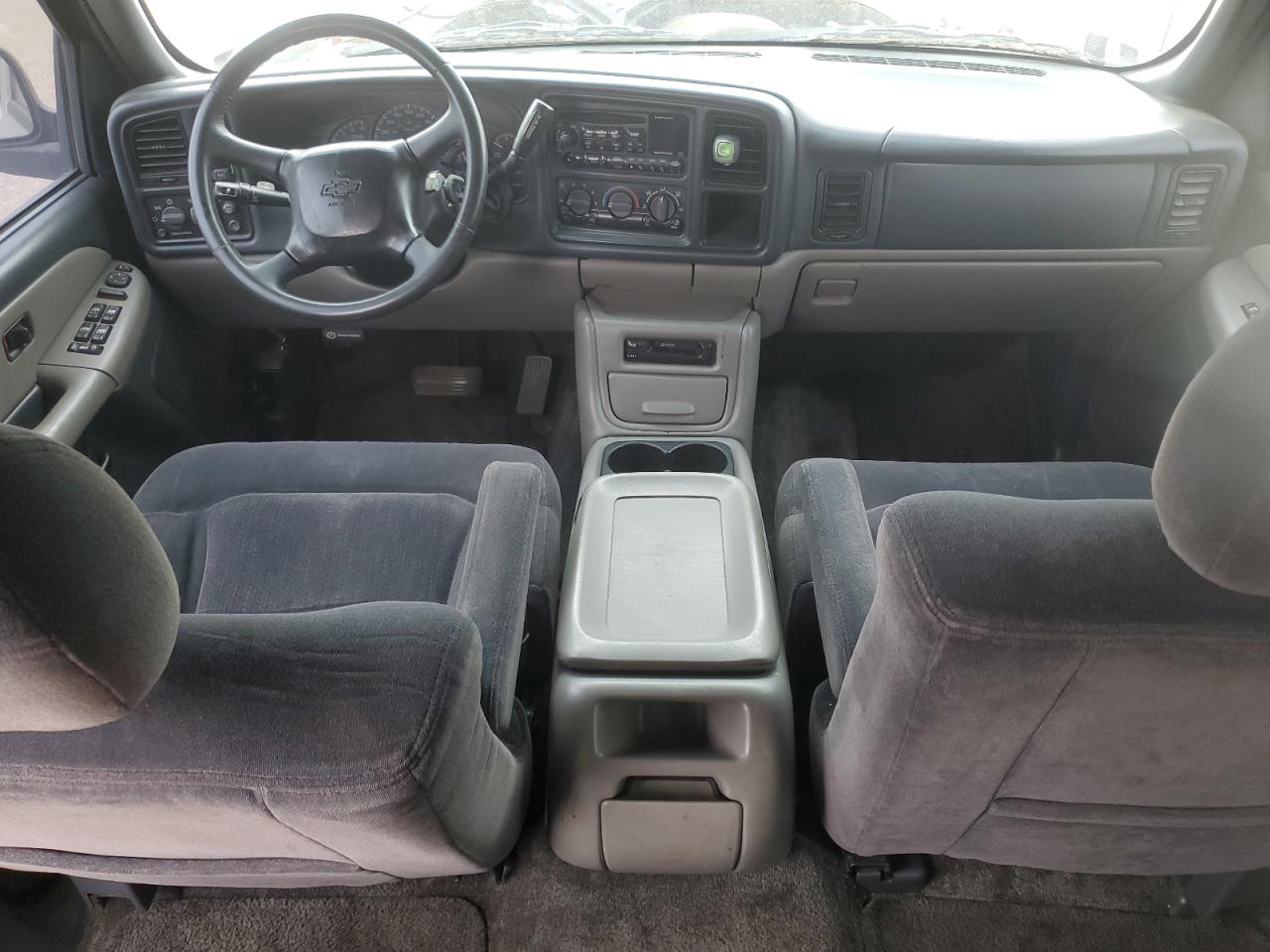 2004 Chevrolet Tahoe K1500 VIN: 1GNEK13T9YJ156871 Lot: 62923615