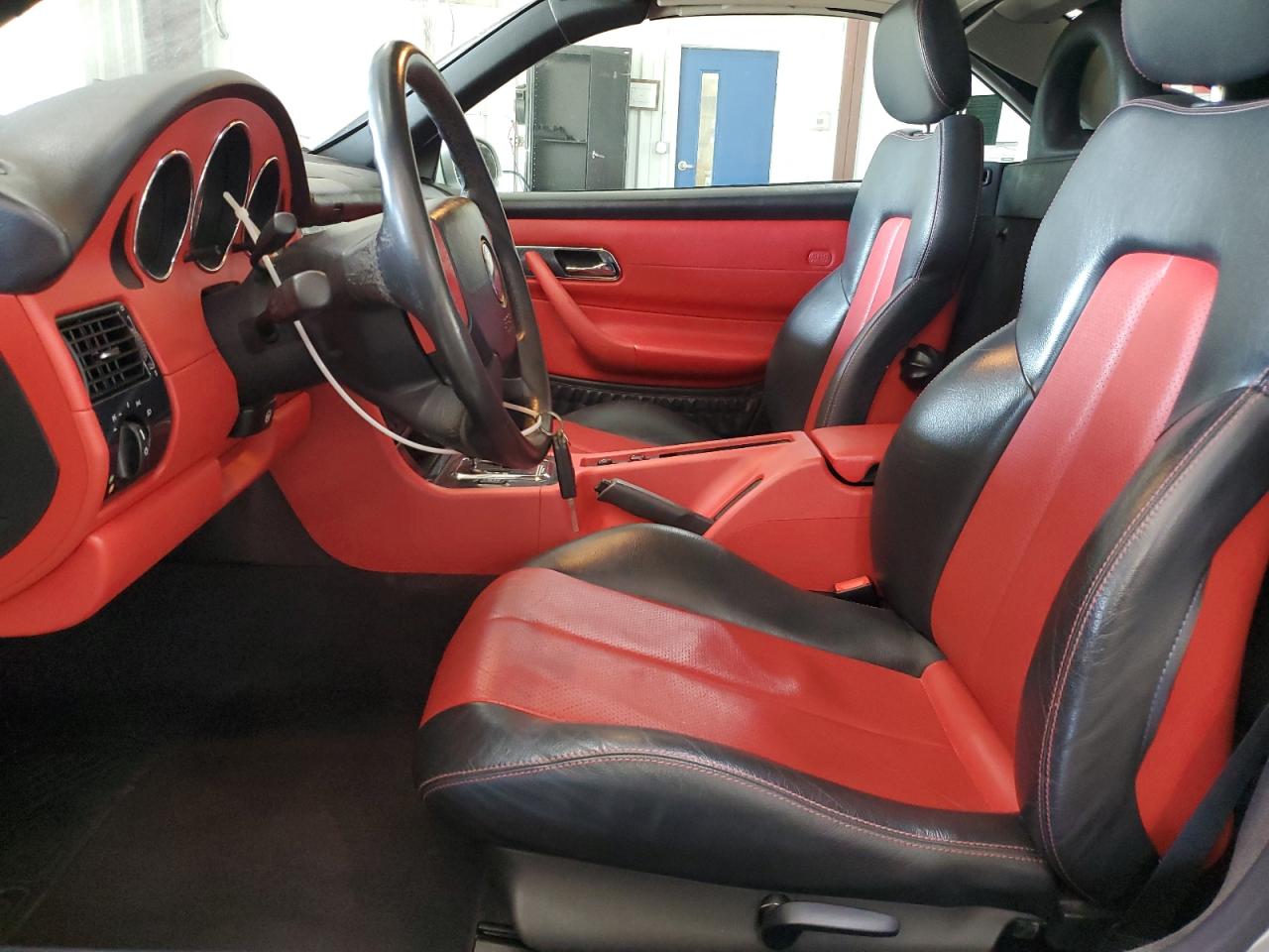 1998 Mercedes-Benz Slk 230 Kompressor VIN: WDBKK47F4WF063062 Lot: 61531155