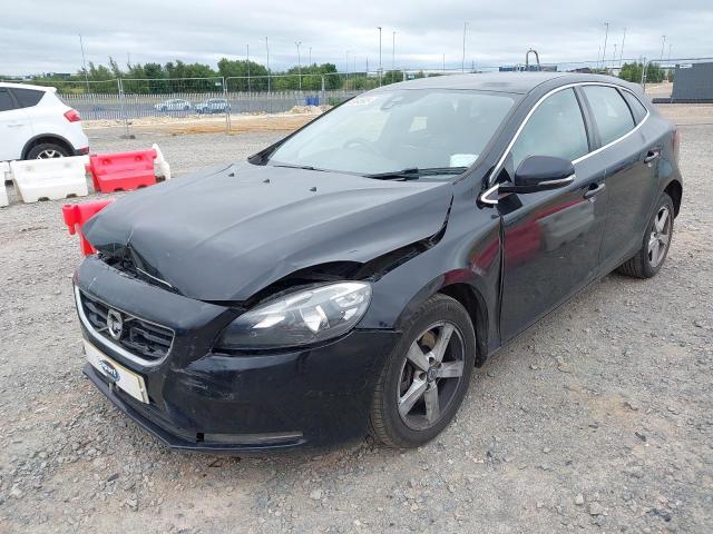 VOLVO V40 SE D4 2014