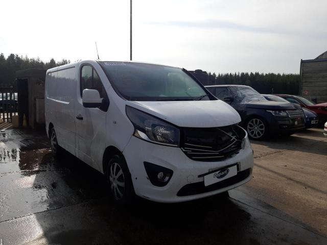 2015 VAUXHALL VIVARO 270