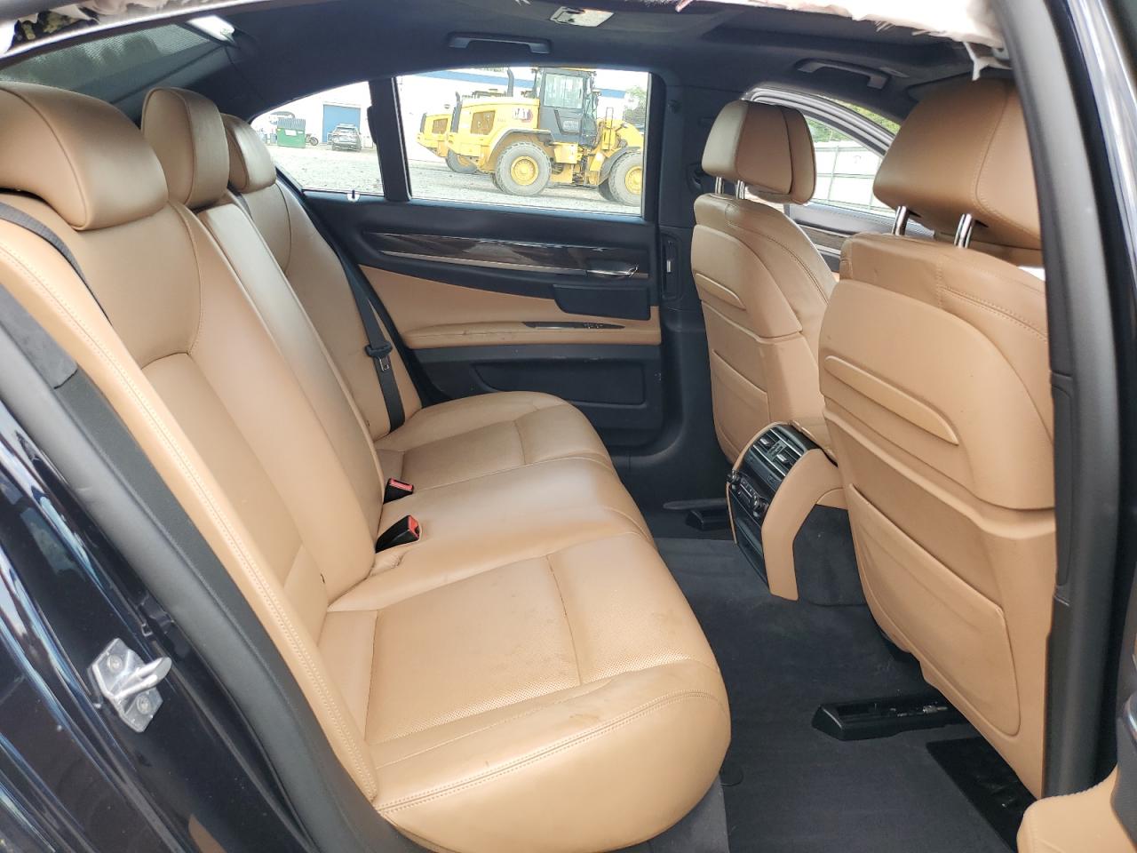 2015 BMW 750 Xi VIN: WBAYB6C58FD966084 Lot: 61875325