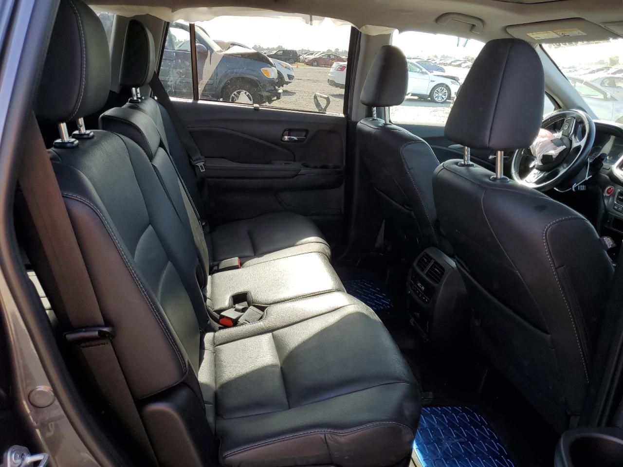 2021 Honda Pilot Se VIN: 5FNYF6H20MB096116 Lot: 61870205