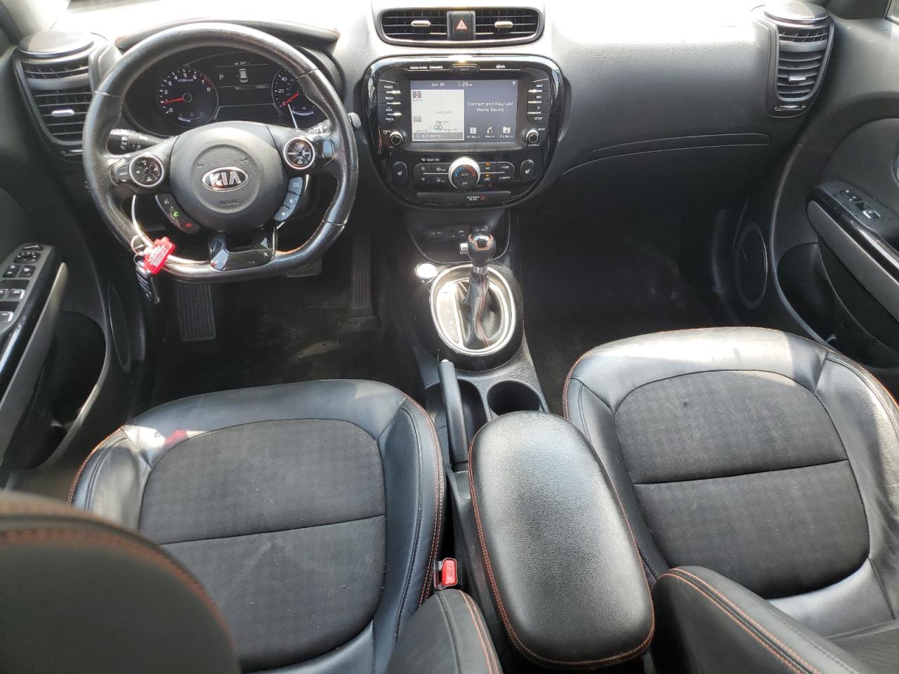 KIA SOUL 2018 VIN KNDJX3AA0J7894339 photo 8