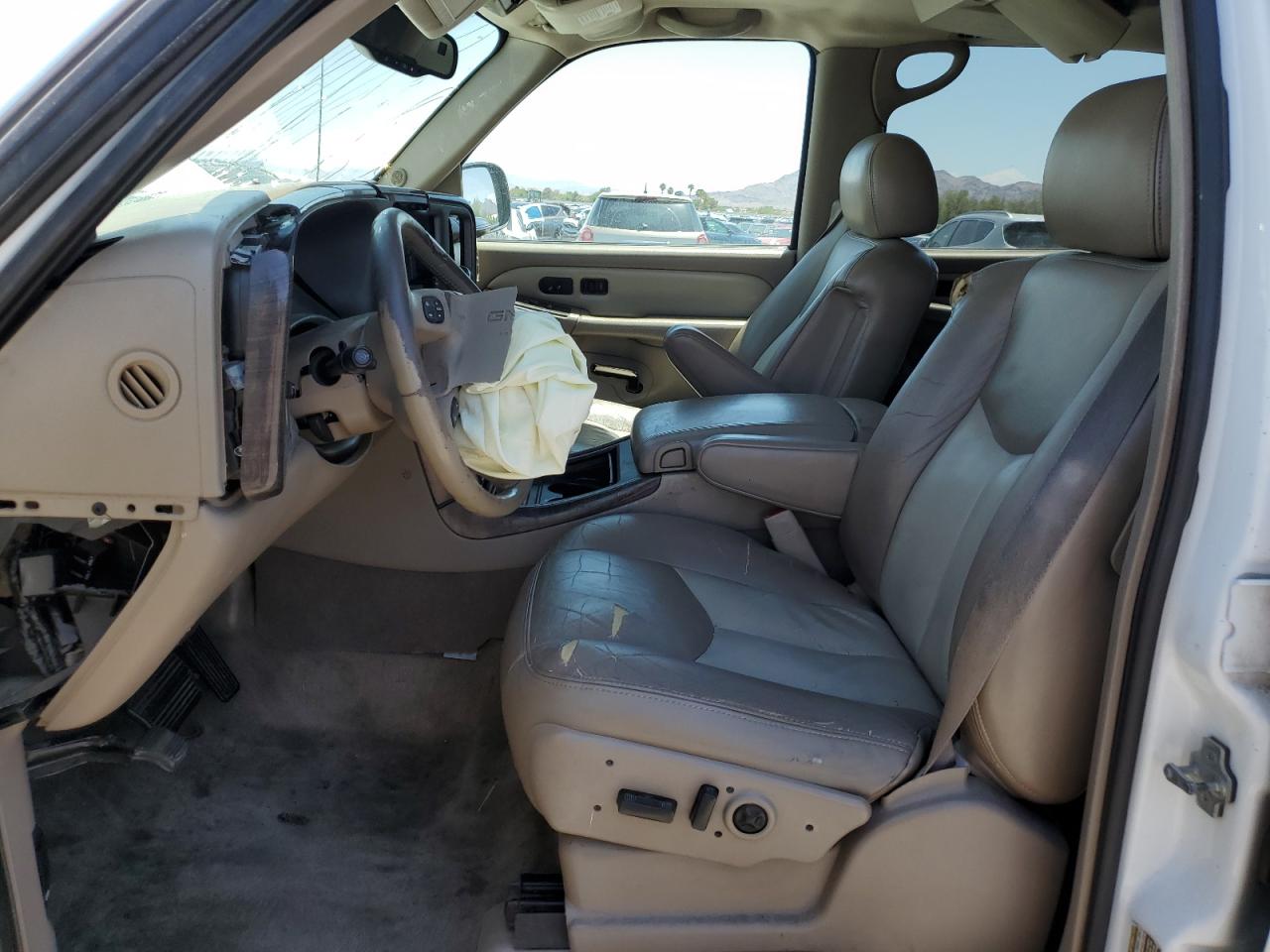 2005 GMC Yukon Xl Denali VIN: 1GKFK66U25J101371 Lot: 60171805