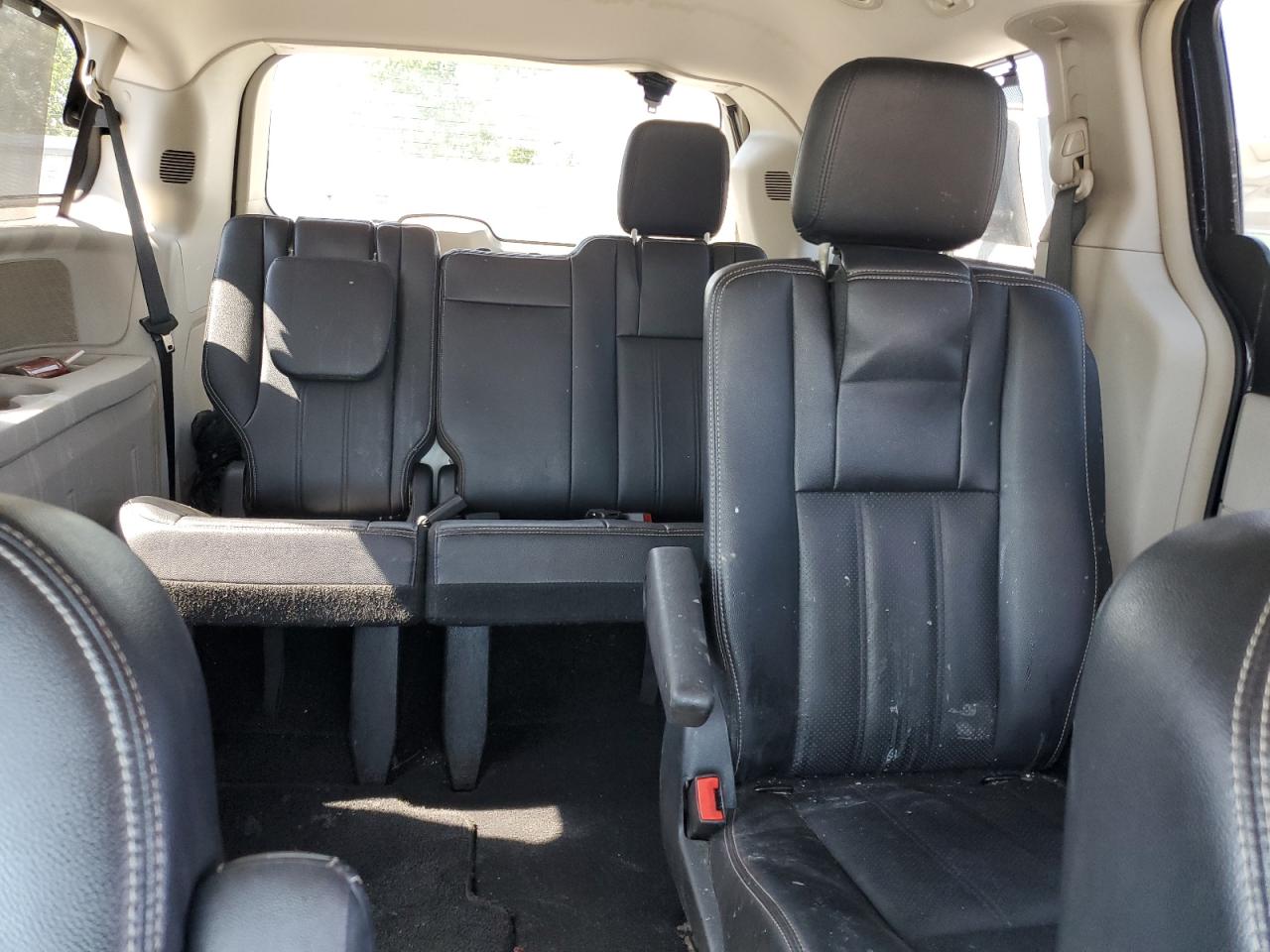 2014 Chrysler Town & Country Touring L VIN: 2C4RC1CG0ER365465 Lot: 59339545