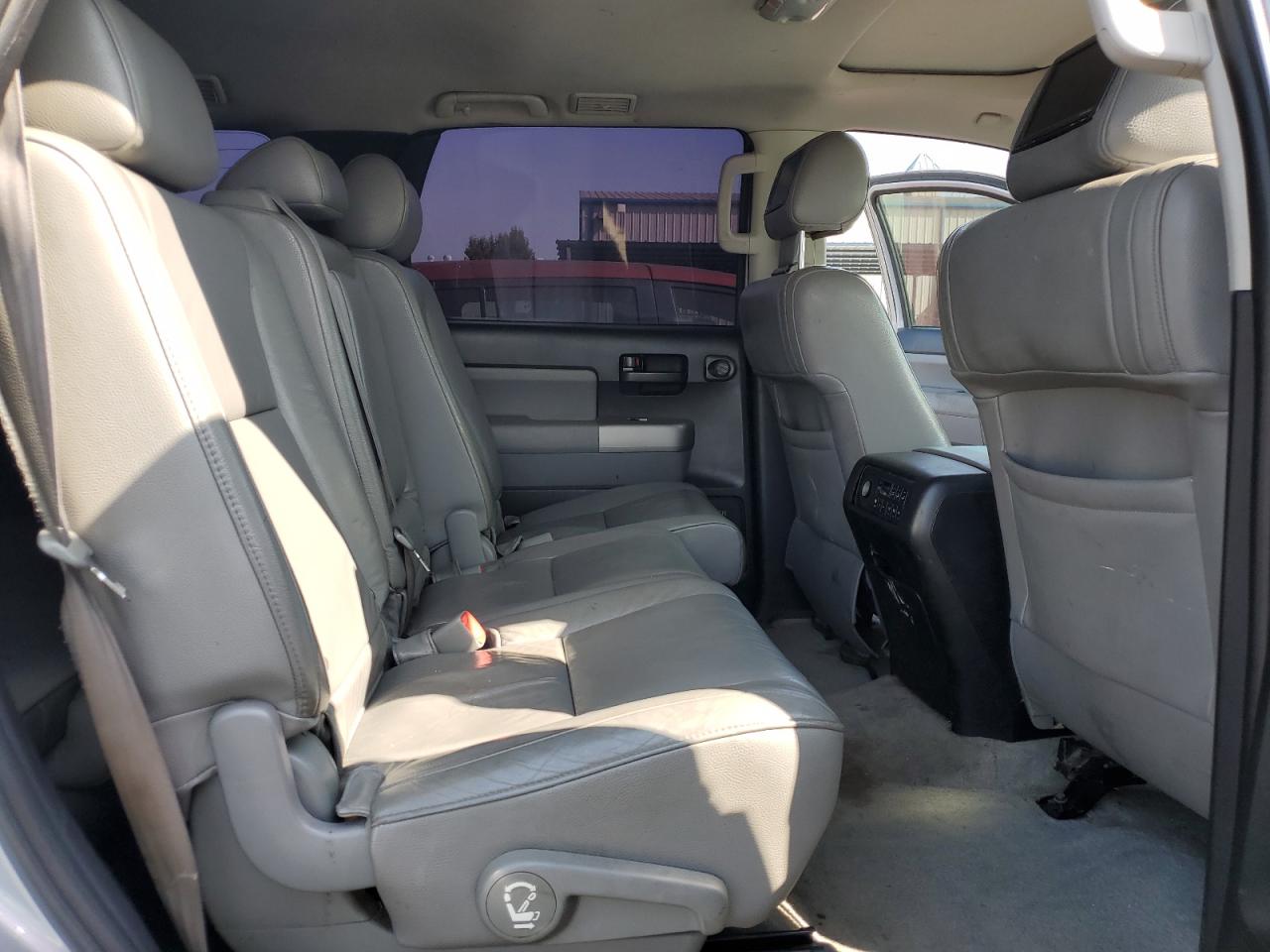 2008 Toyota Sequoia Sr5 VIN: 5TDBY64A68S009110 Lot: 61452815
