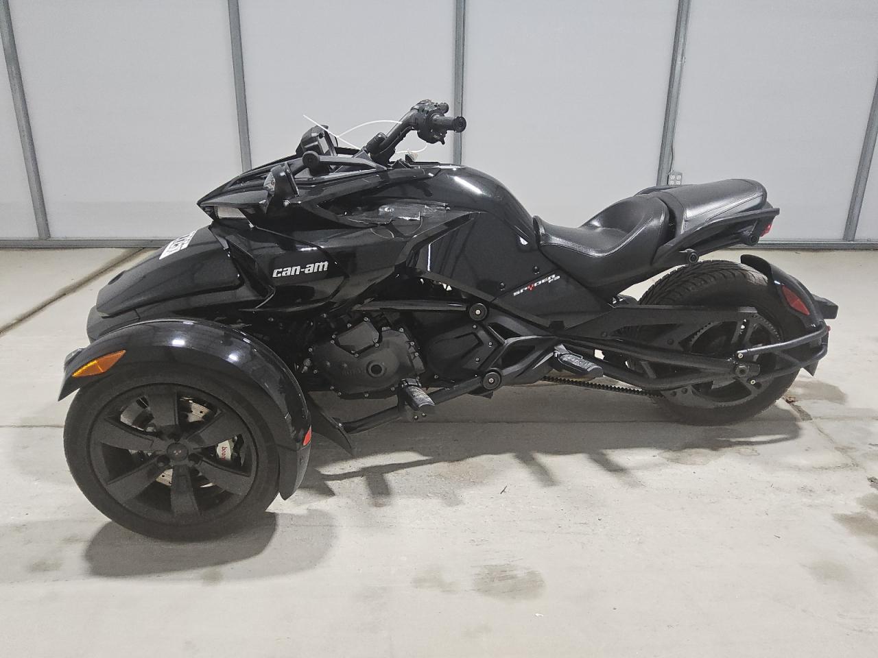 CAN-AM SPYDER 2018 VIN 2BXRDDE20JV000642 photo 3