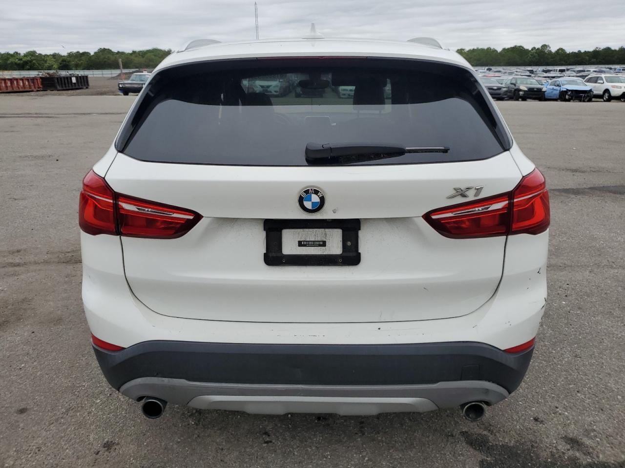 2018 BMW X1 xDrive28I VIN: WBXHT3C38J5F93215 Lot: 61880035