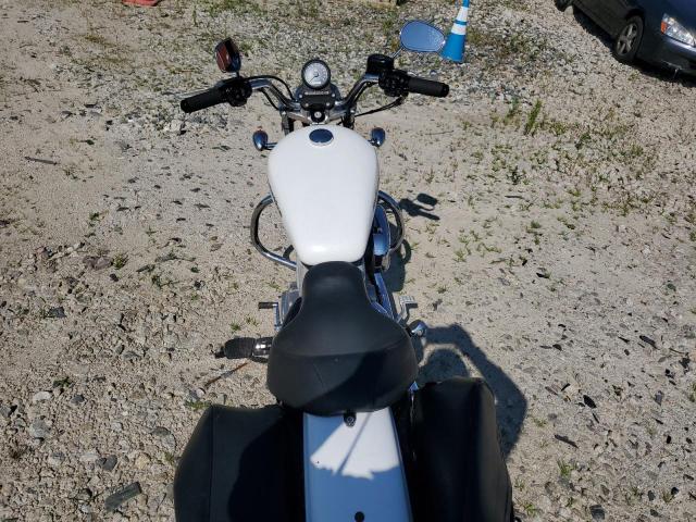 undisplay HARLEY-DAVIDSON XL 2015 Білий