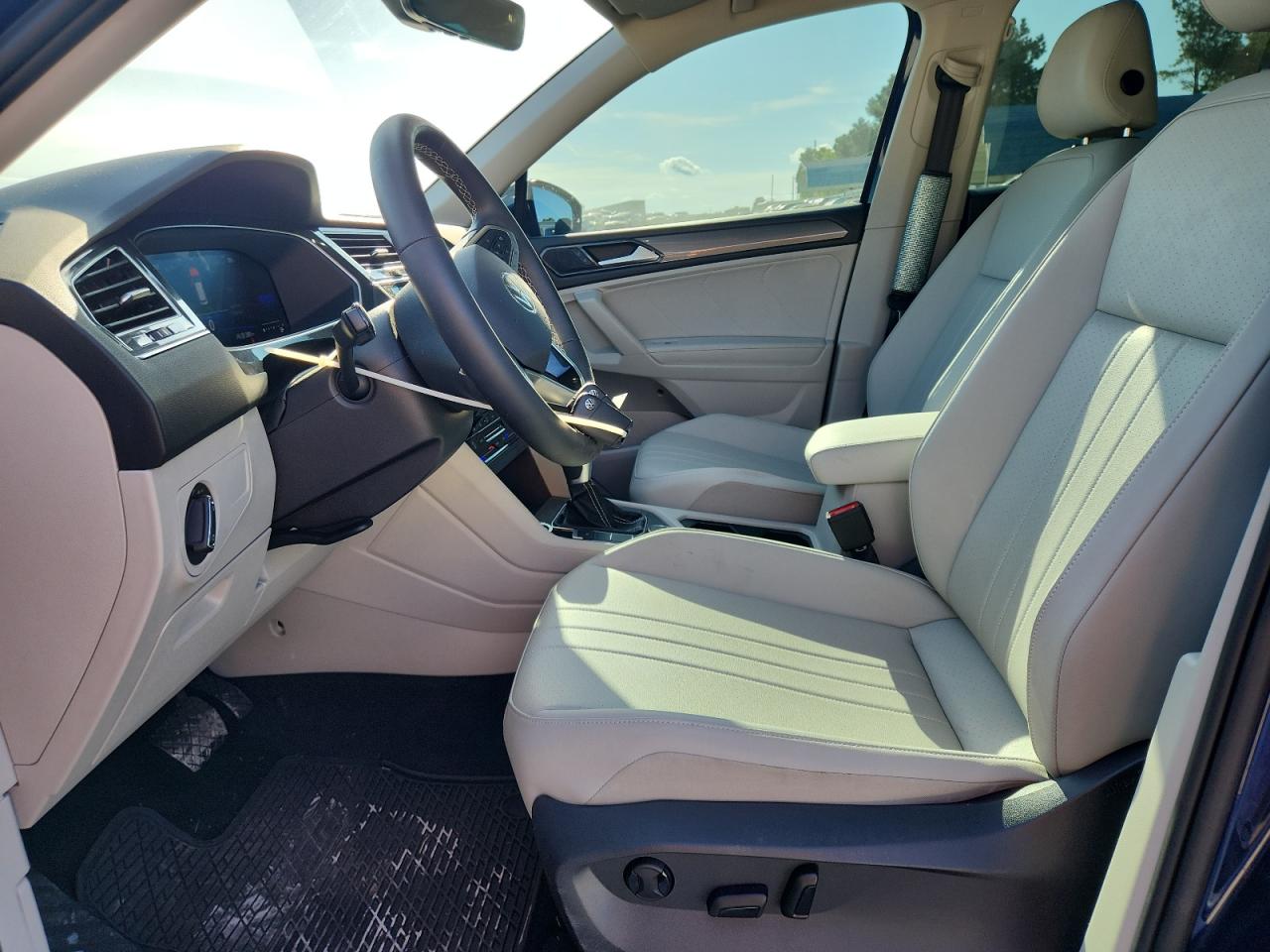 VOLKSWAGEN TIGUAN 2023 VIN 3VVMB7AX5PM103083 zdjęcie 7