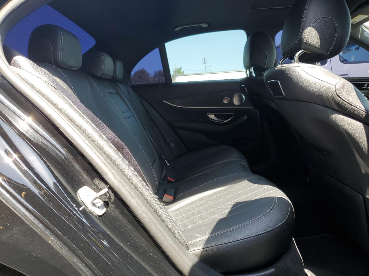 2018 Mercedes-Benz E 300 VIN: WDDZF4JB3JA441829 Lot: 59163115