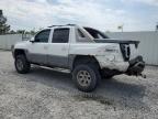 2004 Chevrolet Avalanche K1500   zu verkaufen in Albany, NY - Rear End