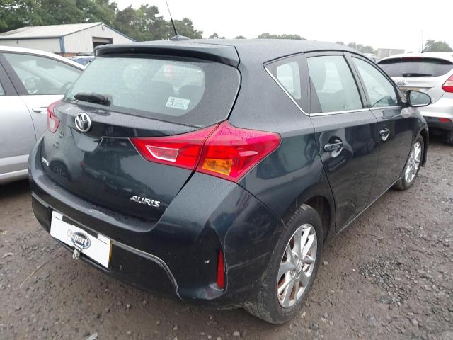 2013 TOYOTA AURIS ICON