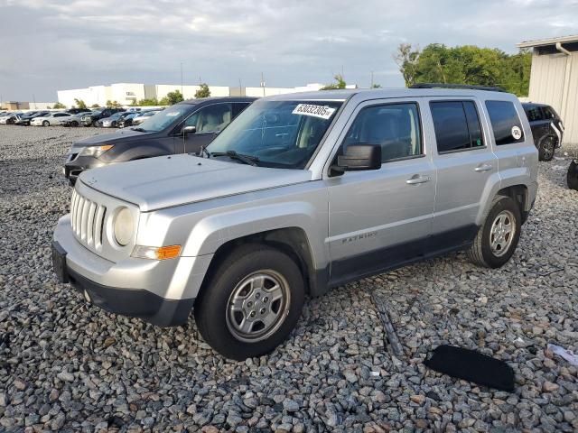 Паркетники JEEP PATRIOT 2014 Серебристый