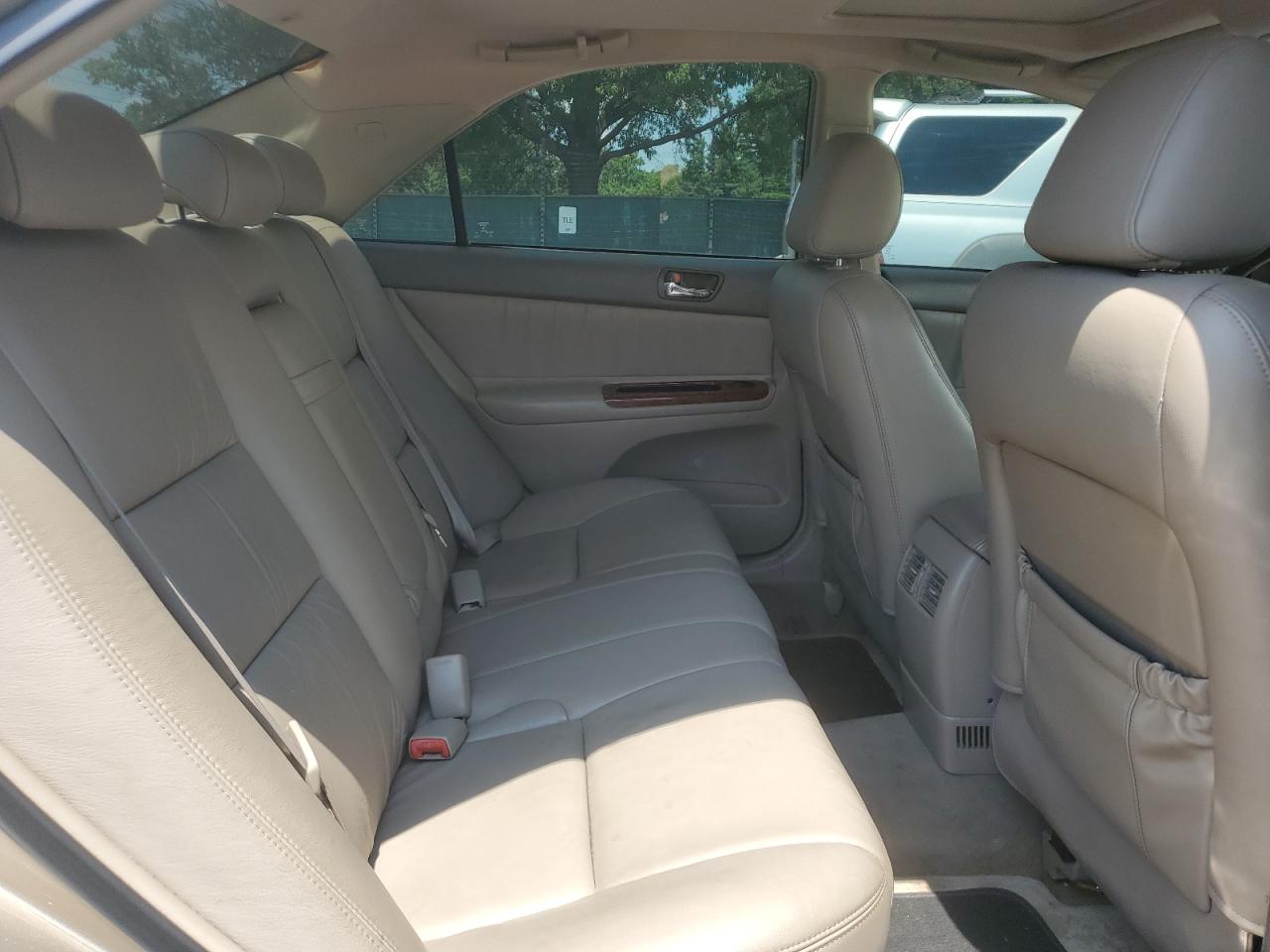 2005 Toyota Camry Le VIN: 4T1BF30K75U610385 Lot: 62464535