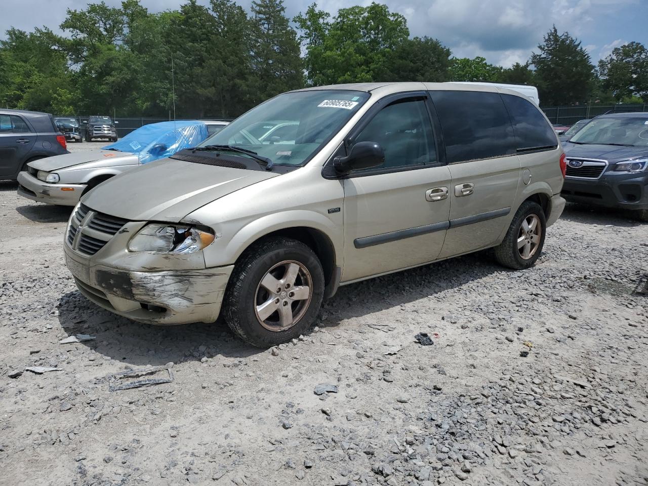 2005 Dodge Caravan Sxt for Sale in Madisonville, TN - Front End