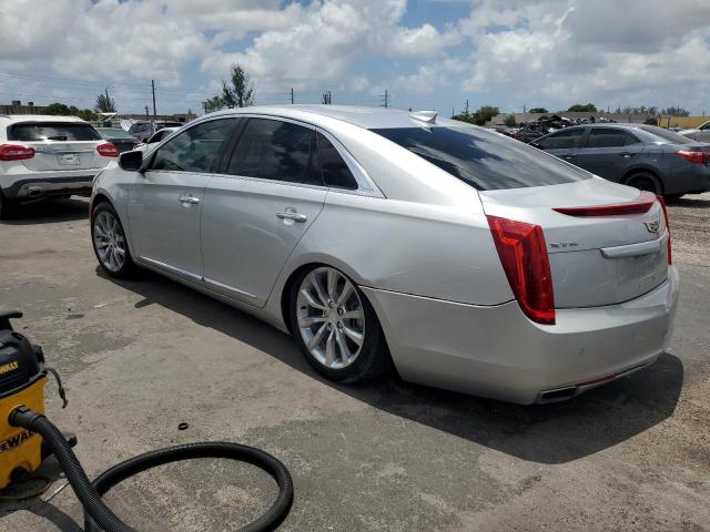 Sedans CADILLAC XTS 2017 Srebrny