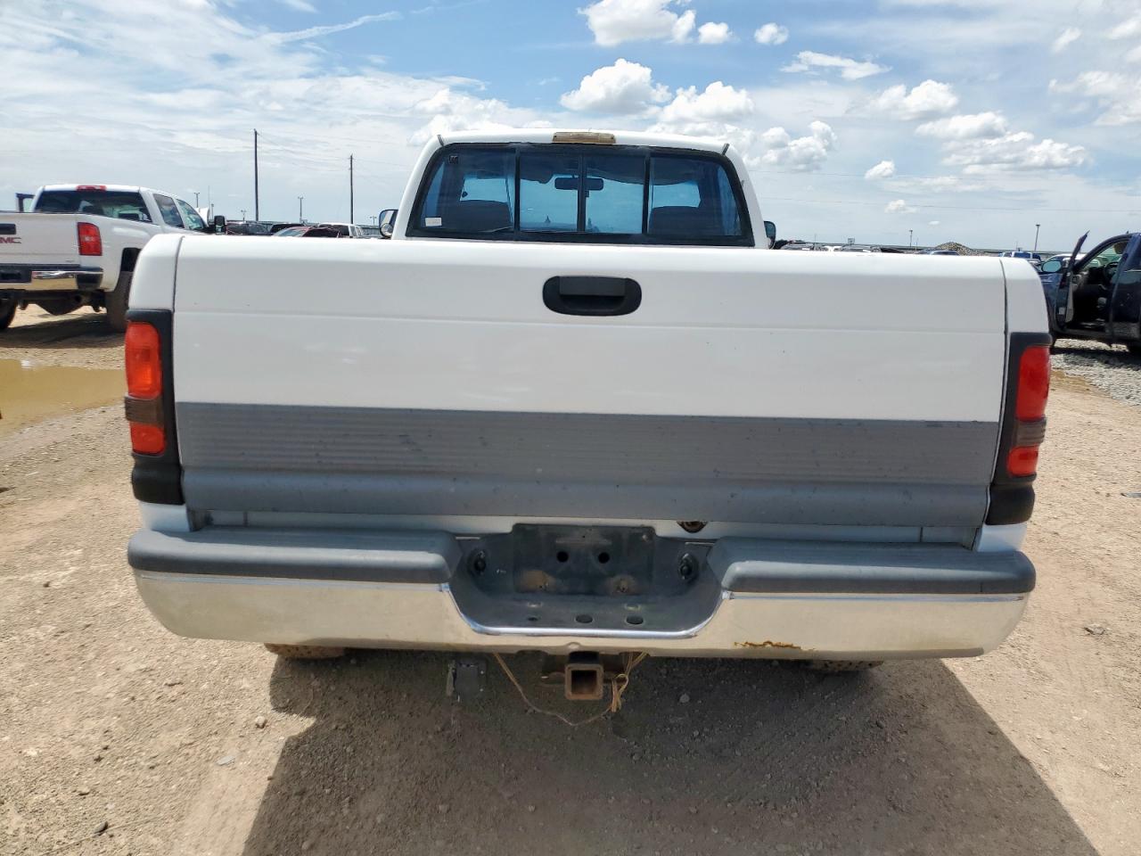 1994 Dodge Ram 1500 VIN: 1B7HF16Z8RS667395 Lot: 61847055