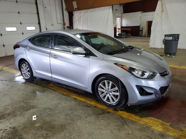  HYUNDAI ELANTRA 2015 Srebrny