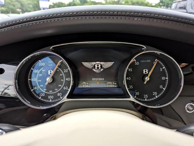 Sedans BENTLEY ALL MODELS 2014 Czarny