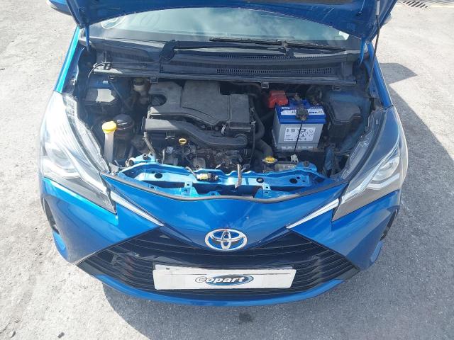 2015 TOYOTA YARIS ICON