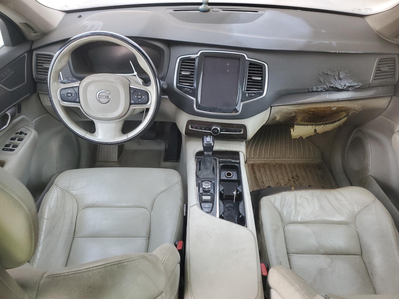 2016 Volvo Xc90 T6 VIN: YV4A22PK5G1038813 Lot: 63195975