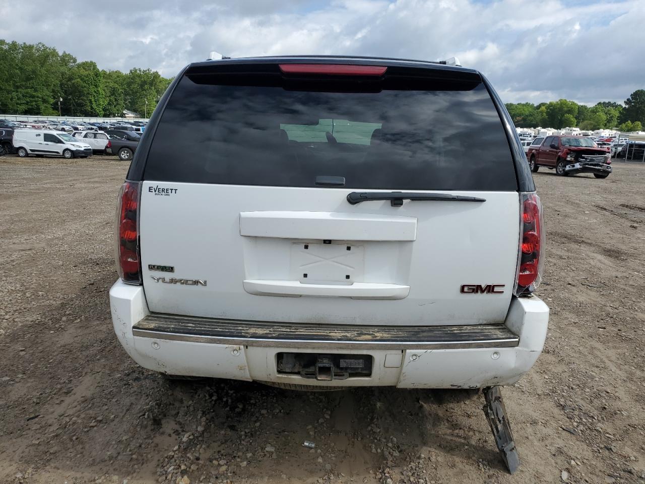 2011 GMC Yukon Denali VIN: 1GKS2EEF1BR173672 Lot: 60495305