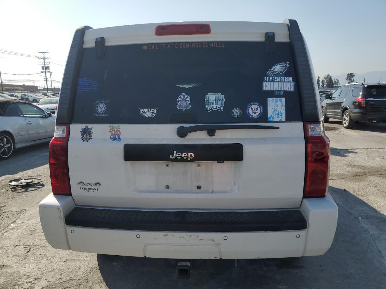 2008 Jeep Commander Sport VIN: 1J8HG48K08C140922 Lot: 62203065