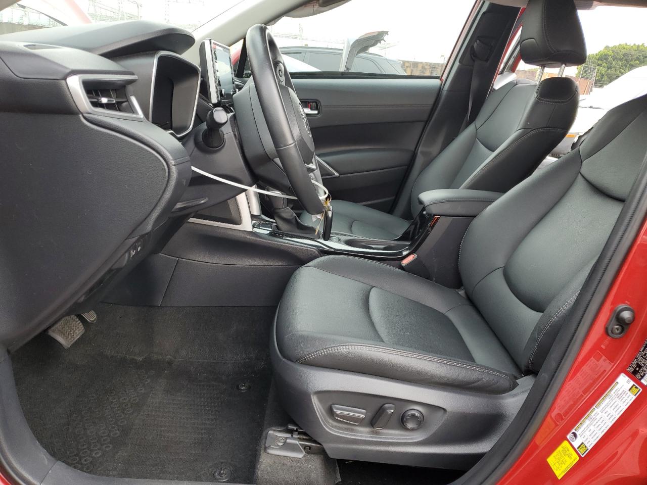 2022 Toyota Corolla Cross Xle VIN: 7MUEAABG8NV042185 Lot: 62404315